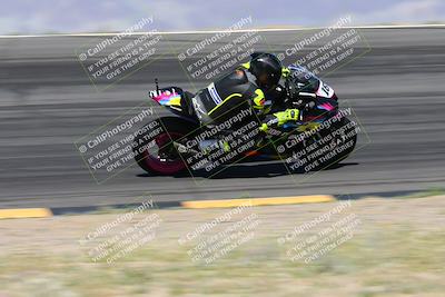 media/Apr-05-2024-Apex Assassins-CVMA Friday Practice (Fri) [[ee2ef04f2b]]/3-Racer 2/Session 3 (Bowl Speed Pans)/